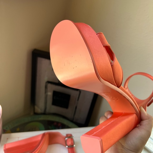 FINAL SALE🤍ALEXANDER MCQUEEN apricot satin heeled sandals ❤️ - Picture 11 of 16